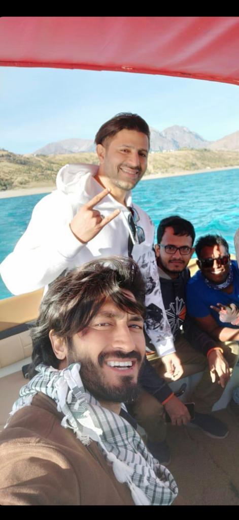 A year back!
#HappyMemories #KhudaHaafiz
<a href="/faruk_kabir/">faruk kabir</a>