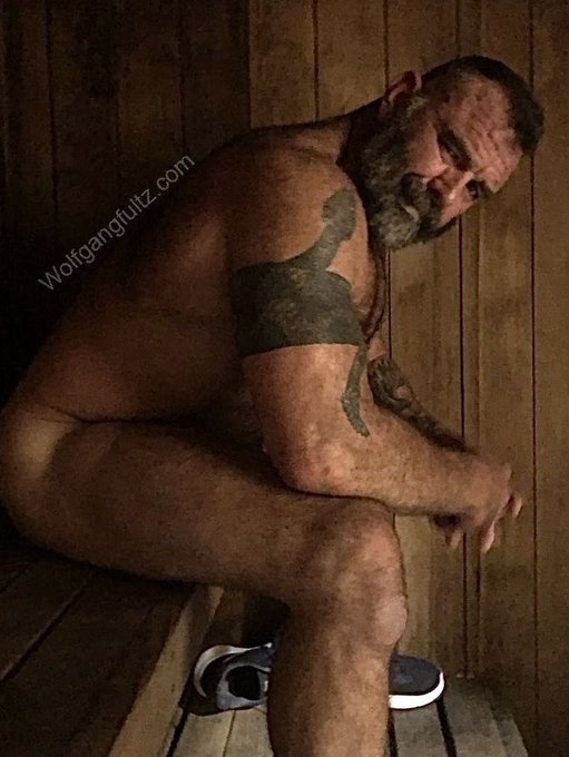 Wanna get sweaty with me? https://t.co/jV2bQ5Pxqb #hairyfan #hairybutt #dilfs #musclefuz #muscledad #Bears