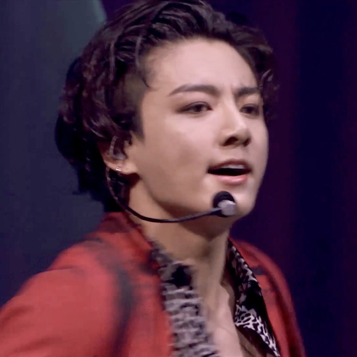 DIGANME QUE NO SOY LA UNICA QUE SIENTE QUE ESTA SOÑANDO POR FAVOR!!!! JEON JUNGKOOK EL HOMBRE QUE ERES 

<a href="/BTS_twt/">방탄소년단</a>