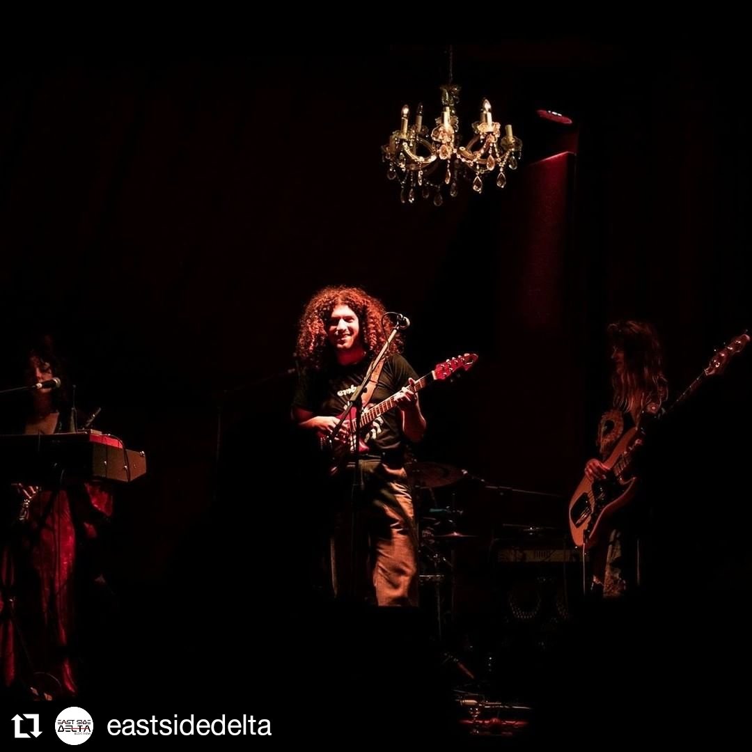 We're home now, still alive n kickin!✌️Thanks to all the beautiful souls that hosted / booked us / came to the shows despite the ongoing pandemic. 
What a long strange trip🚀

We may not see you for a while, but we will be working on something very special in the meantime 😉