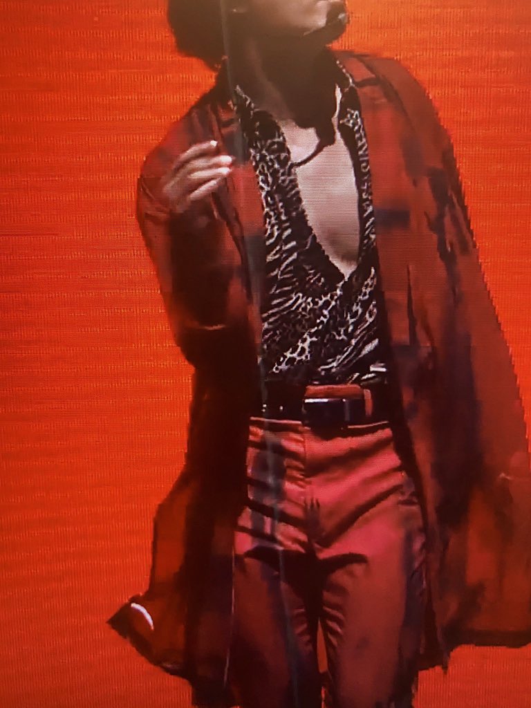 archivekukk's tweet photo. JUNGKOOK ARE YOU KIDDING ME😭 https://t.co/XPFAnnVvOX