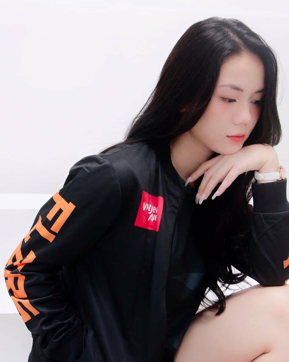 teamflash_gg's tweet photo. Light it up like a Dynamite! Show off your #FlashMerch Flazers!🔥 Let's shine through the city wearing our favorite team!
GRAB YOURS NOW #Flazers!🧡
#TeamFlash #MakingGamersHeroes https://t.co/JEQuRRW15f