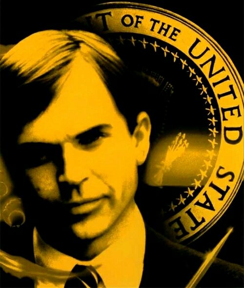 joemccjoe's tweet photo. "Hie thee hither,
That I may pour my spirits in thine ear;
And chastise with the valour of my tongue
All that impedes thee from the golden round,
Which fate and metaphysical aid doth seem
To have thee crown'd withal." ~ Macbeth (A1,S5).
#ShakespeareSunday #Omen3 https://t.co/2sP4UvKV4E