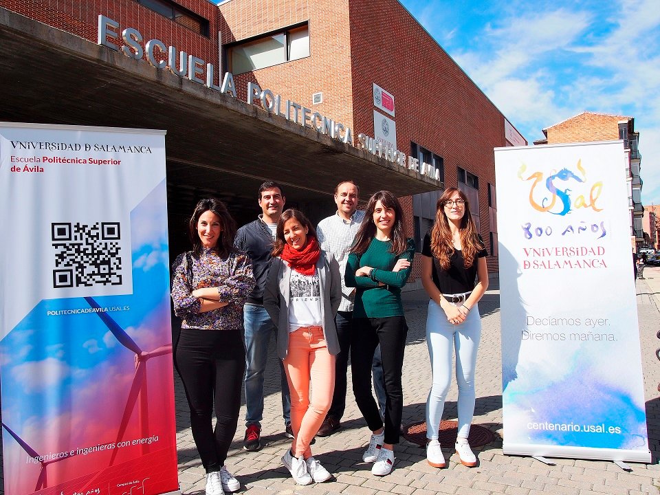 castillayleon's tweet photo. Investigadores de la #USAL y la empresa #VortexBladeless trabajan en la validación de los primeros aerogeneradores sin palas del mundo 👇
https://t.co/yO5MOM8nSz @innovadorescyl @usal #Ávila https://t.co/gNftRR6eeC