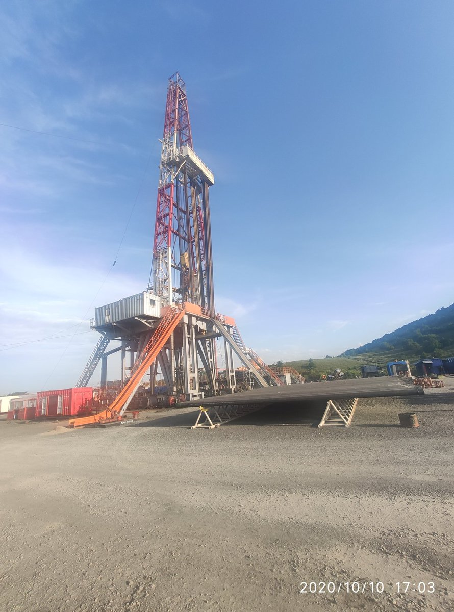 Out and about converting rocks into bread literally <a href="/EthiopiaTmgo/">Tulu Moye Geothermal Operations</a> wellsite. Talking to rocks to understand the past, to know where we are and plan how to move forward. Life can only be understood backwards; but it must be lived forwards.#EnergyChampion