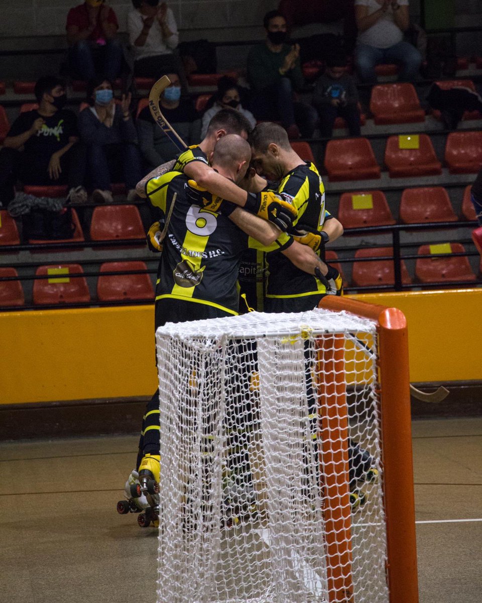 🎉Estreno amb victòria!!!! Millor començament impossible a l’okplata!! 🎉

💥Un cop més, amb el suport incondicional de la nostra afició!!💥

#elkpmola #capellades #despertemlinfern #passiócaràcterorgull