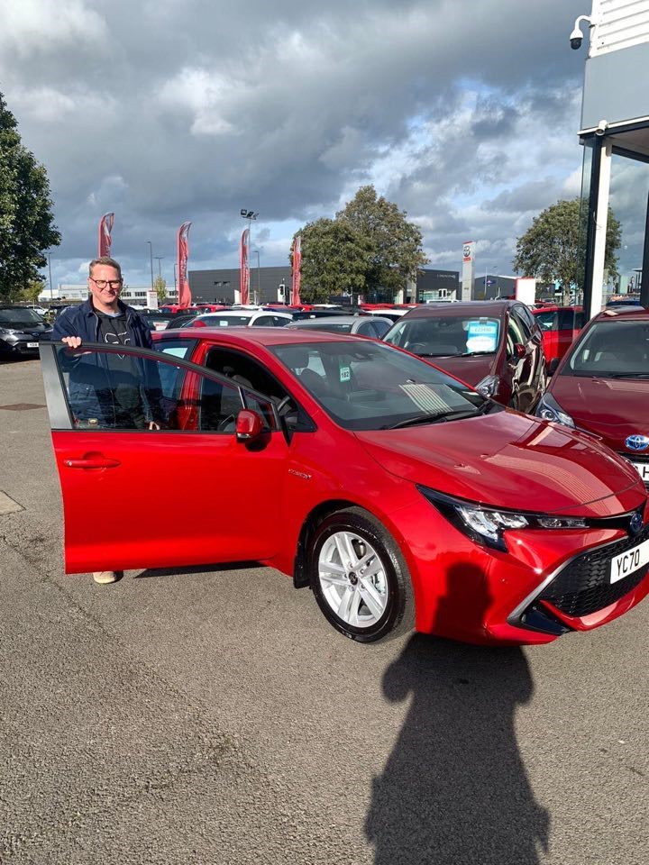 VantageMotorGrp's tweet photo. Here are some of our lovely customers from our #Toyota #York centre collecting their new Toyota vehicles from us this week.πβ€οΈ
πΈ Mr Smith collecting his #70REG Toyota Corolla
πΈCharlotte collecting her very first car
πΈJane collecting her approved used Toyota Yaris https://t.co/3axJDRGx5m