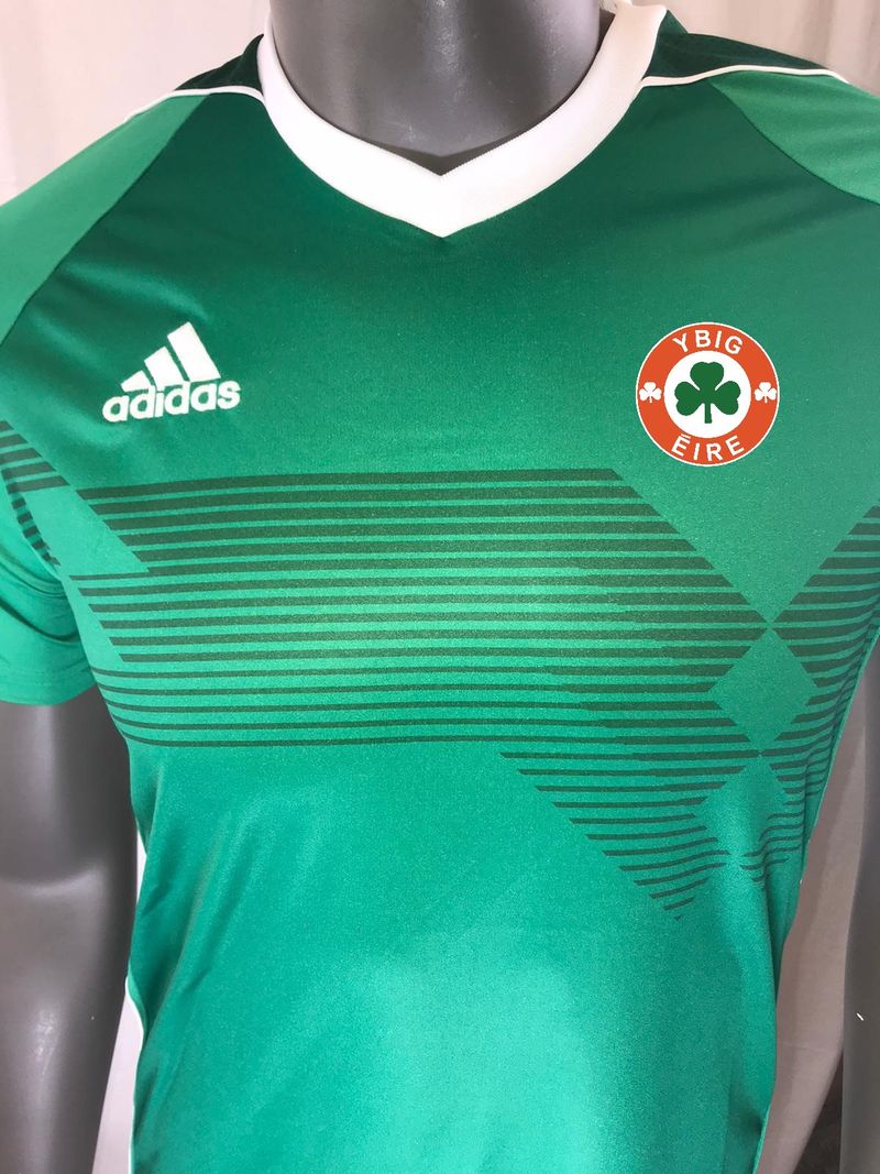 YouBoysInGreen's tweet image. We go again. 

If Shane Long scores first, we will give someone who retweets this or follows us one of our brand spanking new adidas 12th man jerseys.

#YBIG
#12thMan 

#Irewal
