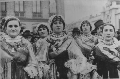 šokci are native to historical regions of baranya, bačka, slavonia and syrmia. // overall unknown, they number 607 just in serbia.