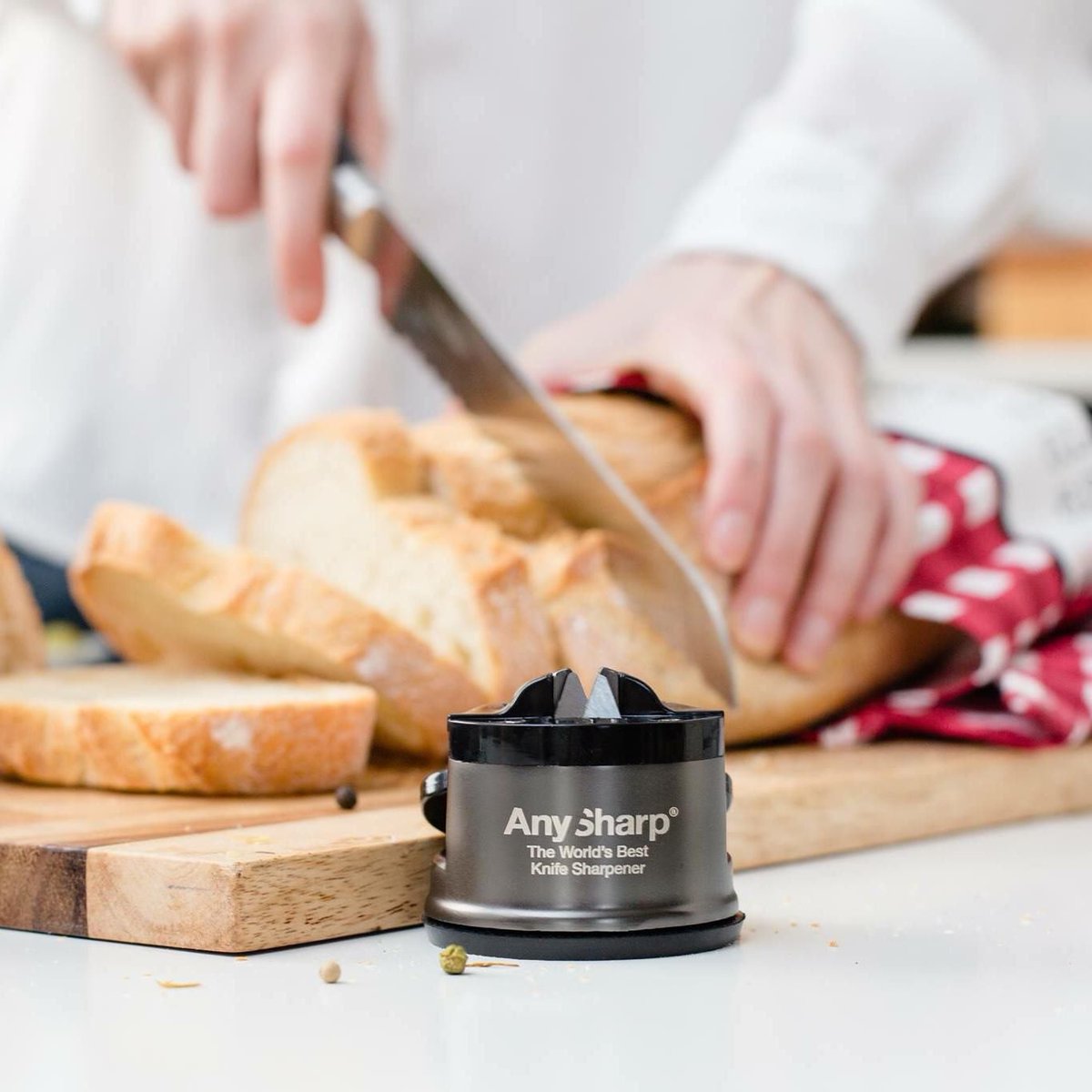 SharpenerGuy's tweet image. Is there anything more delicious than fresh homemade bread? #knifesharpnerguy #sundaybrunch #chef  #sundaybaking #sunday #staysharp