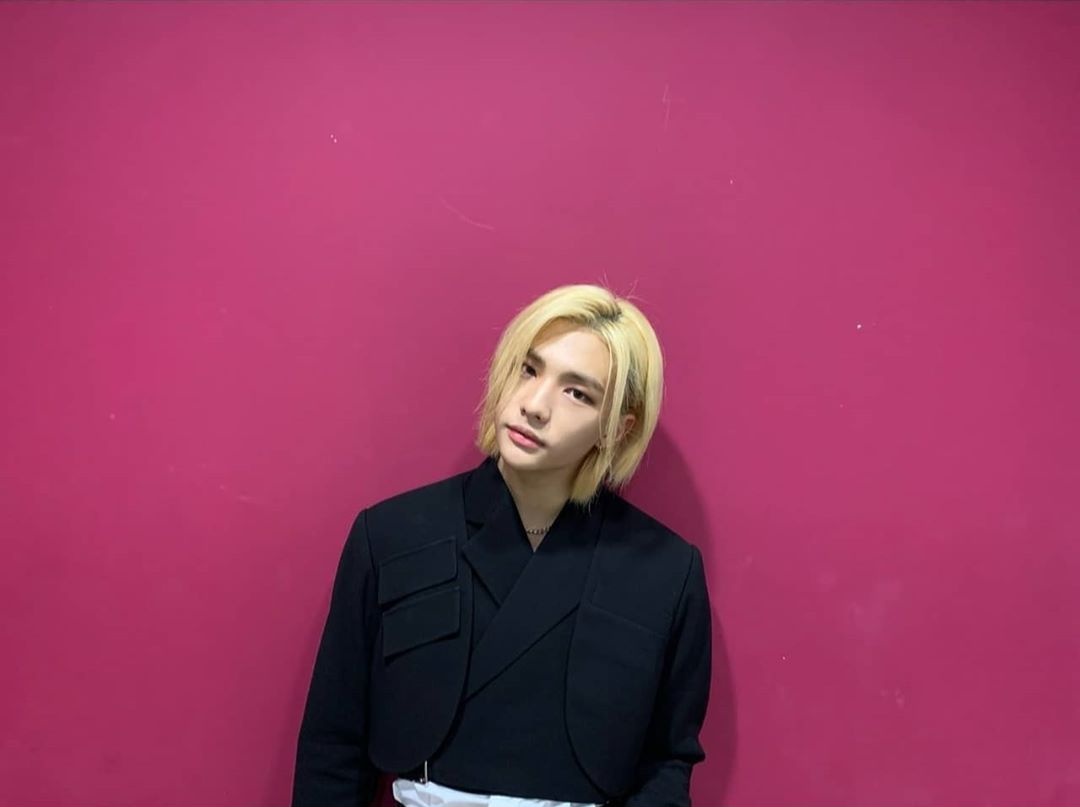 HYUNJINPERUFC's tweet photo. 📱[INSTAGRAM • 201011]#IN生 @Stray_Kids #Hyunjin
[1/2]
Actualización de Hyunjin 

" Recibiendo mucho amor de MuCore
#StrayKids #Lovestay #MCHan #lohisistegenial ? "

📎https://t.co/C0iTV5kjJl https://t.co/d3xdv4rBG6