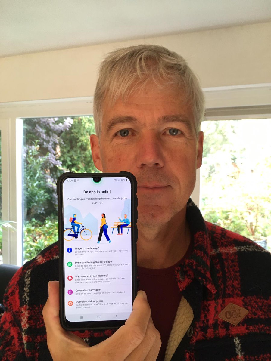 FTTimmers's tweet photo. Ik gebruik de app CoronaMelder. Jij ook? #hebdeapp https://t.co/sxdXXP7OP5