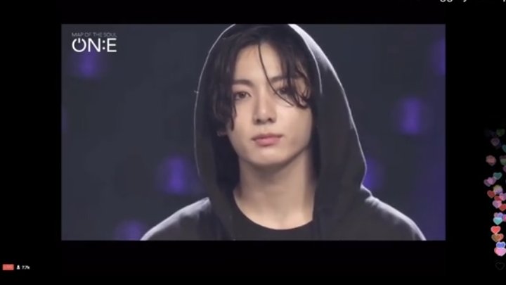 isconyyy's tweet photo. ESTOY LLORANDO NO HE DORMIDO NADA Y TENGO MILES DE COSAS QUE HACER PERO LA DEPRESIÓN ME PUEDE #MapOfTheSoulOne_D2 https://t.co/dZOjTwJkLu