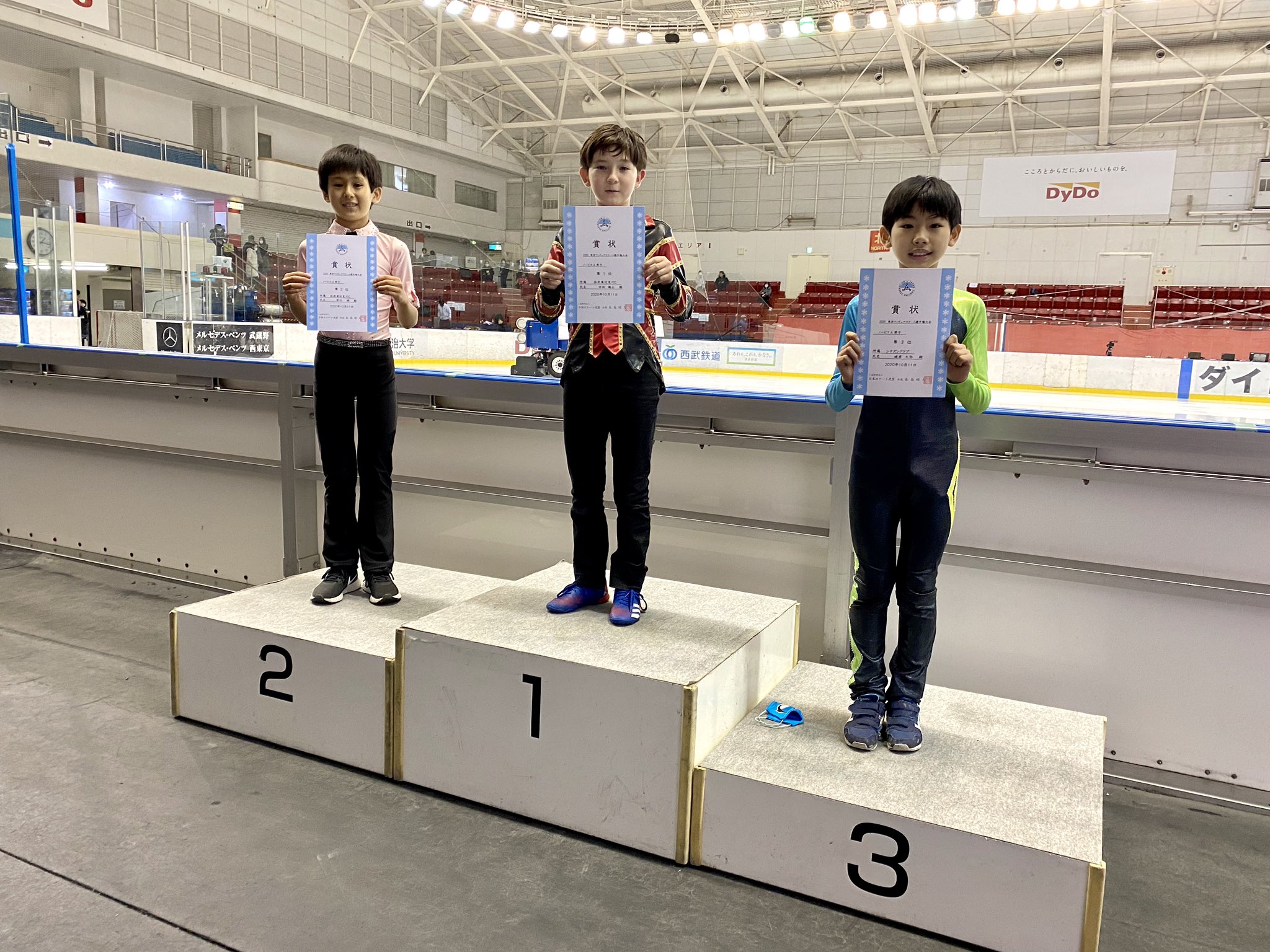 公式 フジテレビスケート 東京ブロック ノービスa男子 昨年の全日本ノービスb覇者 中田璃士 りお 選手が優勝 ジャンプにミスが出て悔しさいっぱい リベンジは全日本の舞台で オシャレなプログラムで魅せた 早川潤選手が2位 1番滑走 遊び心満載 公式 フジテレビスケート 東京ブロック ノービスa男子 昨年の全日本ノービスb覇者 中田璃士 りお 選手が優勝 ジャンプにミスが出て悔しさいっぱい リベンジは全日本の舞台で オシャレなプログラムで魅せた 早川潤選手が2位 1番滑走 遊び心満載