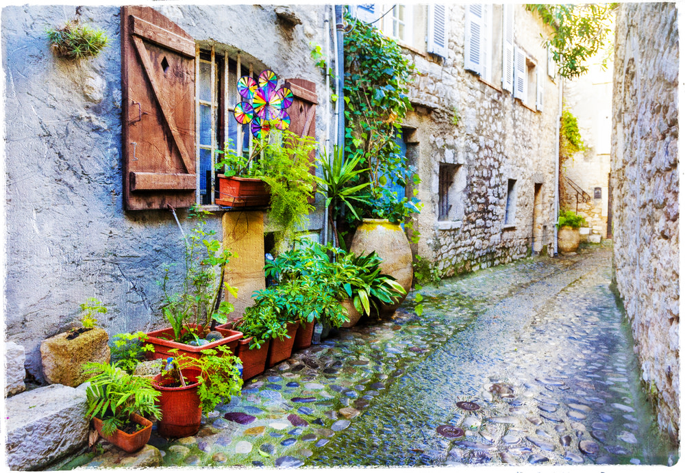 There is an endless fascination to be had with just getting lost wandering around the streets that wind their way through the cities, towns and villages of Provence.