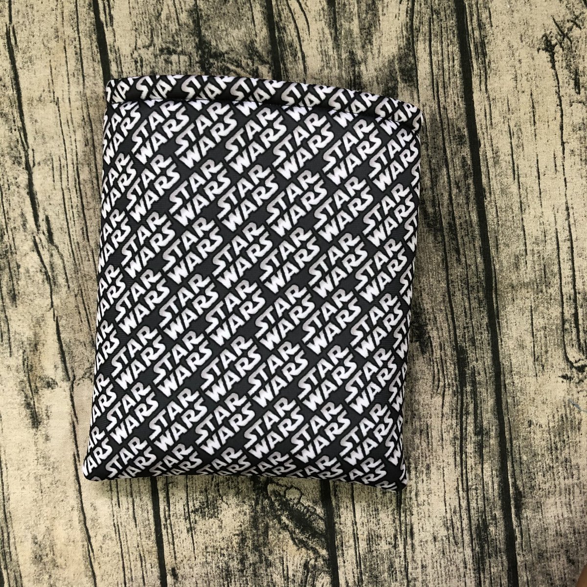 bookshieldsph's tweet photo. “Welcome to the dark side”
🔰Star Wars Inspired book sleeves available in all sizes. https://t.co/7moxIdYMq9