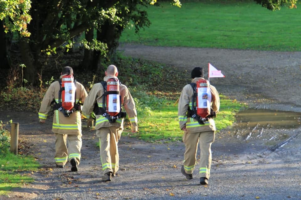 lfrsuppingham's tweet photo. And they are off ....   if you want to Donate https://t.co/VNt6448Dlq #sundayvibes  #SundayMorning #SundayMotivation #SundayThoughts  #Rutland #Uppingham https://t.co/FMwSGwGm5d