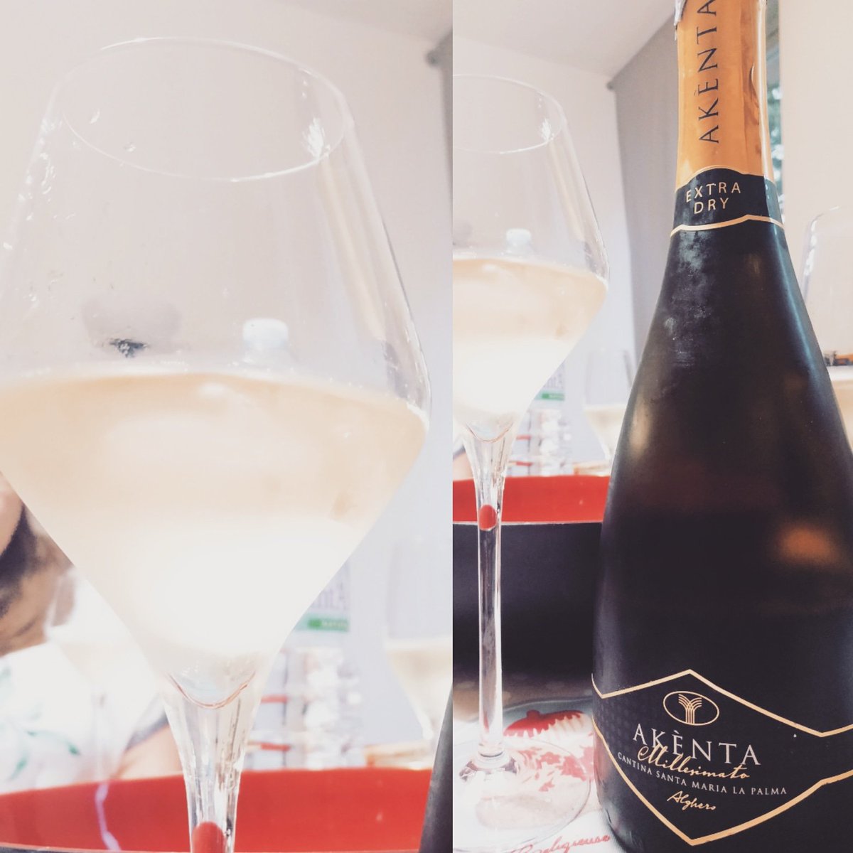 eseilvino's tweet photo. Aperitivo time? Vermentino spumantizzato (Charmat).
#aperitivo #aspirantisommelier #winelover #eseilvino #degustando #Alghero #Akenta https://t.co/TB84MOyJuq