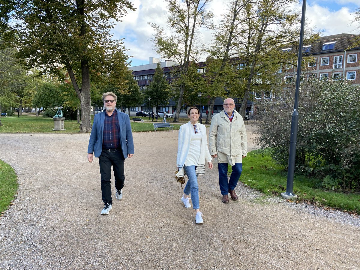 Påväg genom vackra Hoglands park 🍃🍂