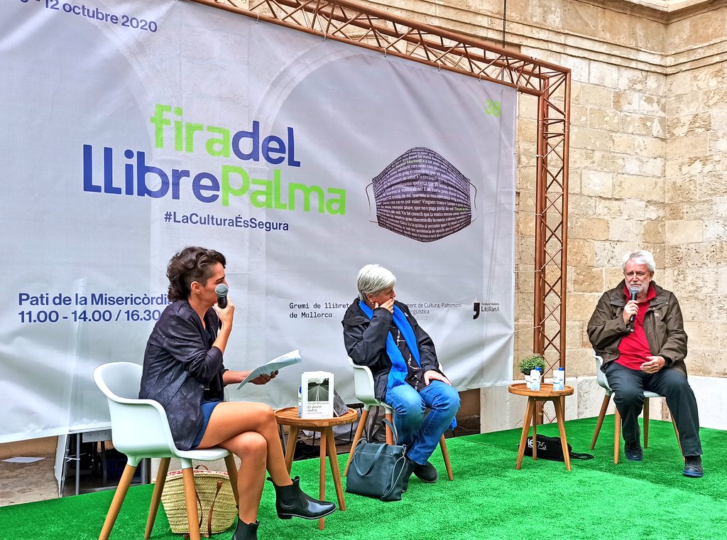 mcaliteraria's tweet photo. Avui tenim la taula de traducció amb @destret i @aclapesf sobre #Brossard i #Shepart (@LleonardEditor & @QuidProQuoed). A la Fira del Llibre de Palma.
@llibreters @culturamallorca @poetecaBlai https://t.co/QG28EfWLbQ