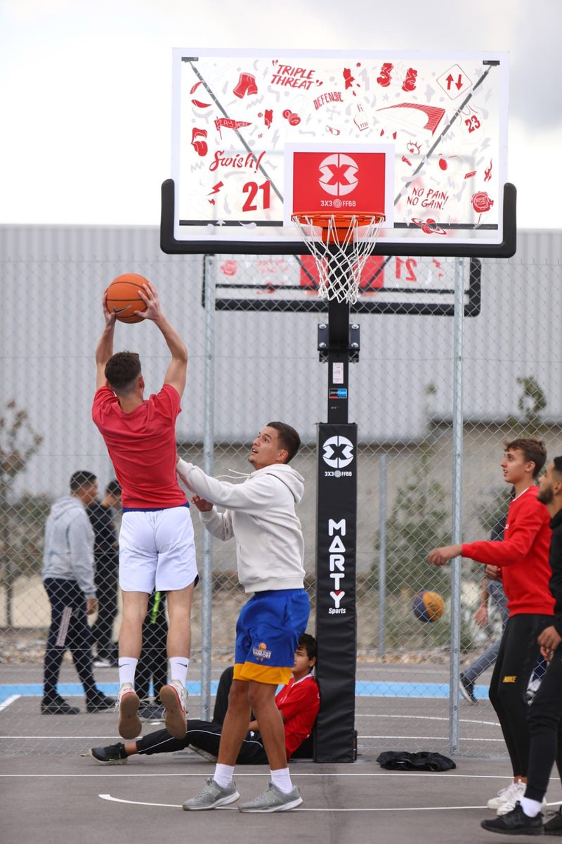 ffbasketball's tweet photo. 📢 Dans le cadre du Plan INFRA 🏀 mis en place par la @ffbasketball en 2019, celle-ci était présente hier samedi aux premières inaugurations officielles des terrains de basket 3x3 à Beauchamp (95) et à Saint Rémy (71). + d'infos 👉 https://t.co/daQjyoKzj1 https://t.co/Kb2aNm2dJK