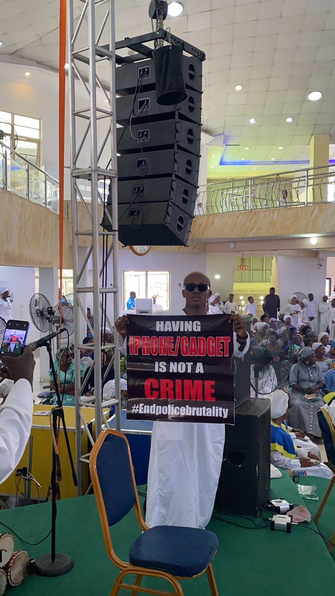 OurFavOnlineDoc's tweet photo. There’s nothing small about Small Doctor. From today henceforth, this man here is a giant.

Can I get an Amen? #EndSARS https://t.co/6ngpHZLZ66
