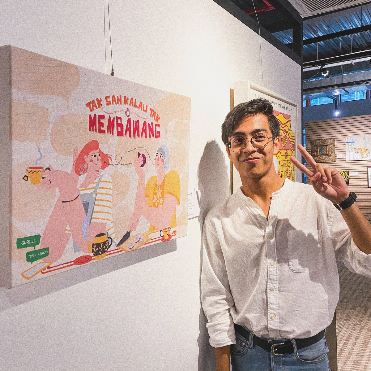 Faizputra_'s tweet photo. Ayyy my ‘MEMBAWANG’ art is featured in TRAVERSING 175 art + photo exhibition at Galeri Prima!! 🙆🏻‍♂️✨💖 Its to commemorate the significant milestone of 175 years of the New Straits Times!! 🧅☕️💬 https://t.co/rjHkxDf4FB