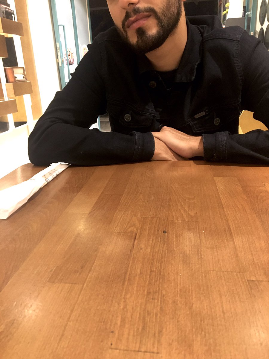 Melikeedrms's tweet photo. Neredeyse 1 yıldır evliyiz, adamla dışarıda buluşunca hala heyecanlanıyorum😅 @ibrahimerdem29 https://t.co/sgmpuaOnC2