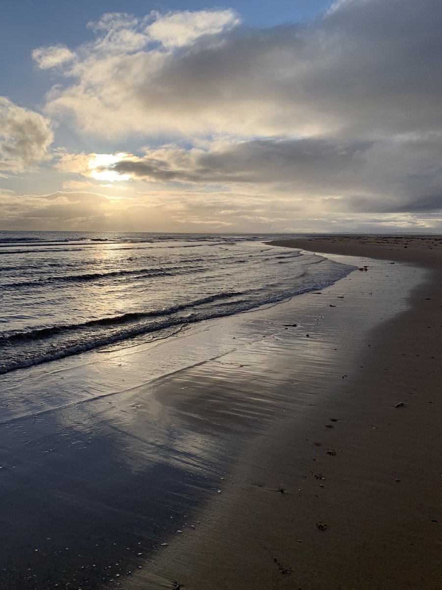 jonathanjevans's tweet photo. @suicideresearch Have almost identical pics from the other side of Scotland #embobeach #Crakaigbeach!! Whole of Scotland beautiful today it seems! https://t.co/osiL5OXTD6