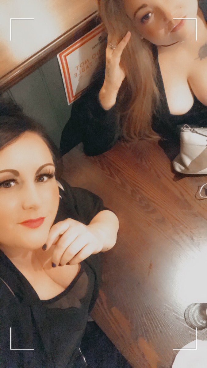 Viclou79's tweet photo. Catch up my bestie 🥰before Boris locks us down again 😔🙄 https://t.co/VJbHZKzNwr