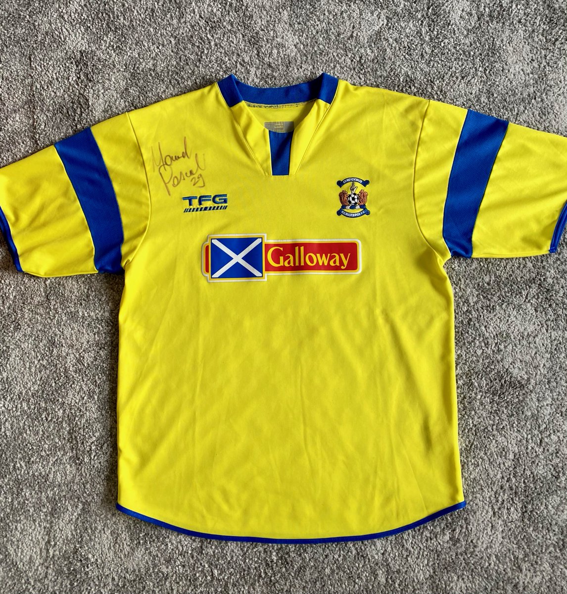 HomeEndPrints's tweet image. KILMARNOCK FC COMPETITION:

To win a mint condition away top signed by Killie icon @paska29, a framed @homeendprints print of Rugby Park, 2 retro kit Killie coasters &amp;amp; 90s stickers bundle.

RT this post
Follow @HomeEndPrints 
Follow @HomeEndPrints on Instagram for an extra entry