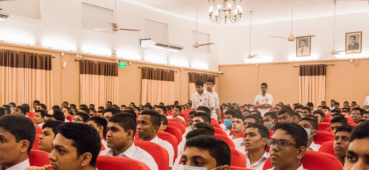 CollegeThurstan's tweet photo. An addition to the orientation program, there was a special program which continued to happen on the 23rd and 24th of September.
ᴍᴏʀᴇ ʀᴇᴀᴅ : https://t.co/604EoxIADo
#thurstancollege #orientation #program #colombo #lka #alstudents #day2 #day3 #2k20 https://t.co/Kouars27vo