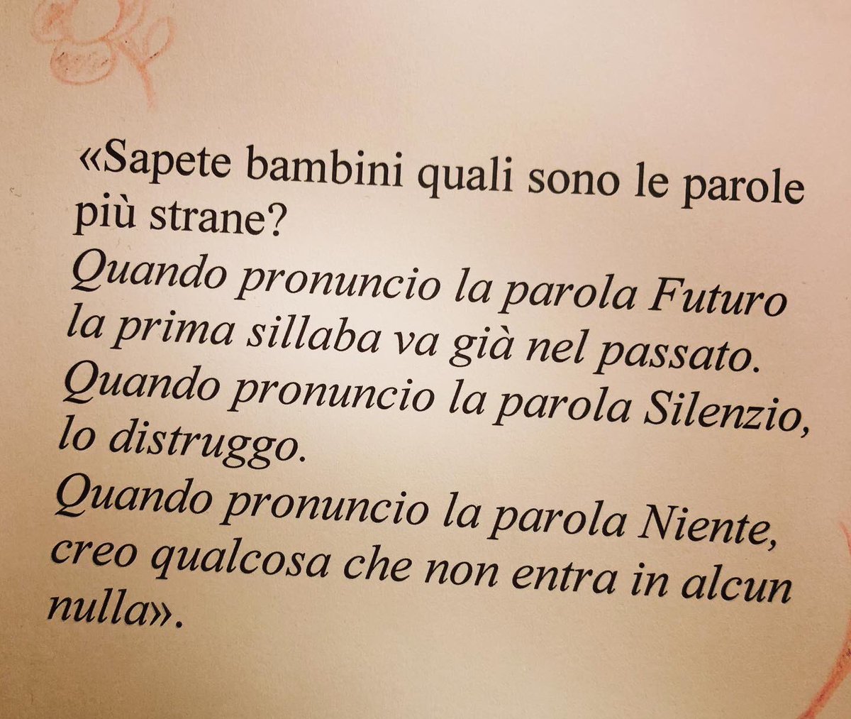 ParoleNote's tweet photo. Facciamo conoscere ai nostri bambini la bellezza della poesia. #lapoesiadellefiabe #parolenote #comingsoon https://t.co/8cwU6hfesB