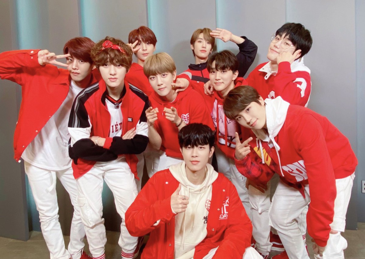 GoldenChild's tweet photo. [📸] 20.10.11 Video Call Event❤️

오늘 하루도 골드니스와 함께여서
빈틈없이 행복만 아주 가득했어요!😍
️역시 골든차일드 행복의 이유는
우리 골드니스가 확실해요 .•♥

#GoldenChild #골든차일드
#PumpItUp https://t.co/hE1pHhwZOa