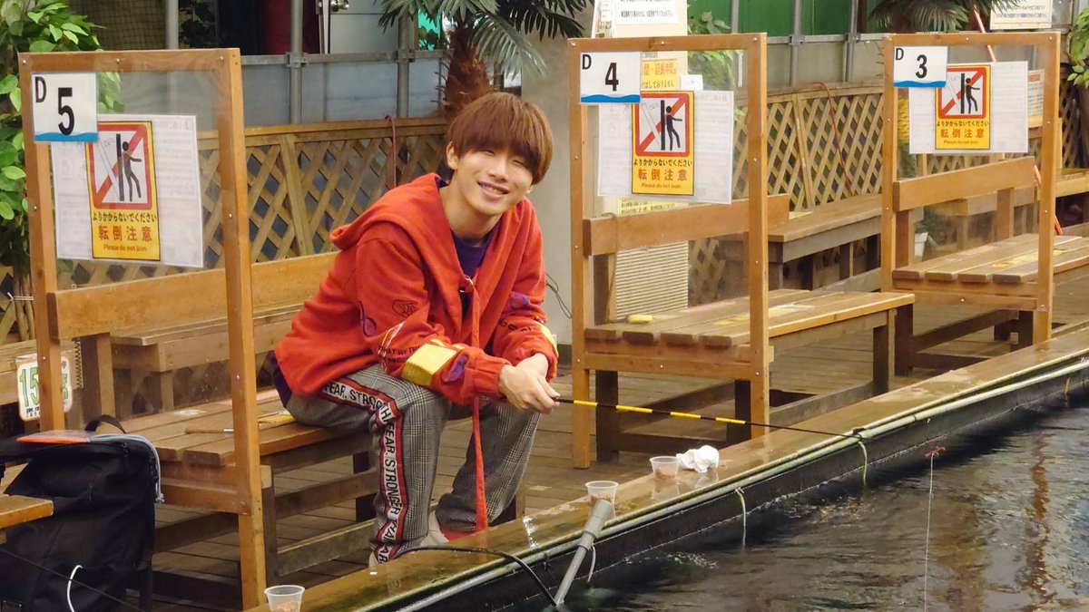 laters_dekatin's tweet photo. 東京に来て人生初の魚釣り🎣
めっちゃ楽しかった！笑 https://t.co/2jATtPPFi7