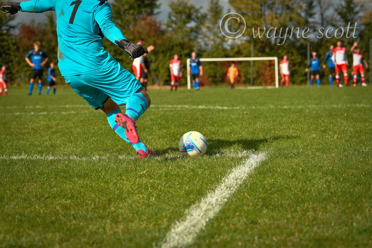‼️Help out local clubs‼️
<a href="/AshcottFC/">Ashcott FC</a> Res v <a href="/WyndhamAthletic/">Wyndham Athletic FC</a> 
A few more and the link to all from Yeovil Div 1 game yesterday. flickr.com/gp/94737641@N0…

Follow me for a chance to get a match-day shoot with your club. <a href="/Abbey_104/">Abbey104</a> <a href="/Love_non_league/">LOVE NON-LEAGUE</a> <a href="/SportSomerset/">Somerset Sport</a> <a href="/yeovilleague/">Yeovil League</a>