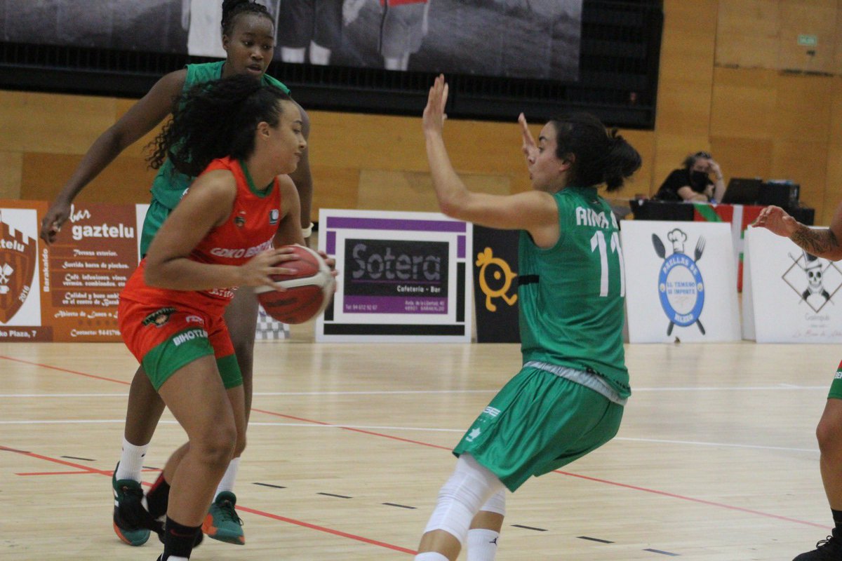BizkaiaBasket's tweet photo. 🏀 Por cierto, que en el derbi de hoy en Barakaldo han debutado con @IbaizabalST las jugadoras Royale y Arenas. Zorionak!!! https://t.co/L3lm2A1AWH