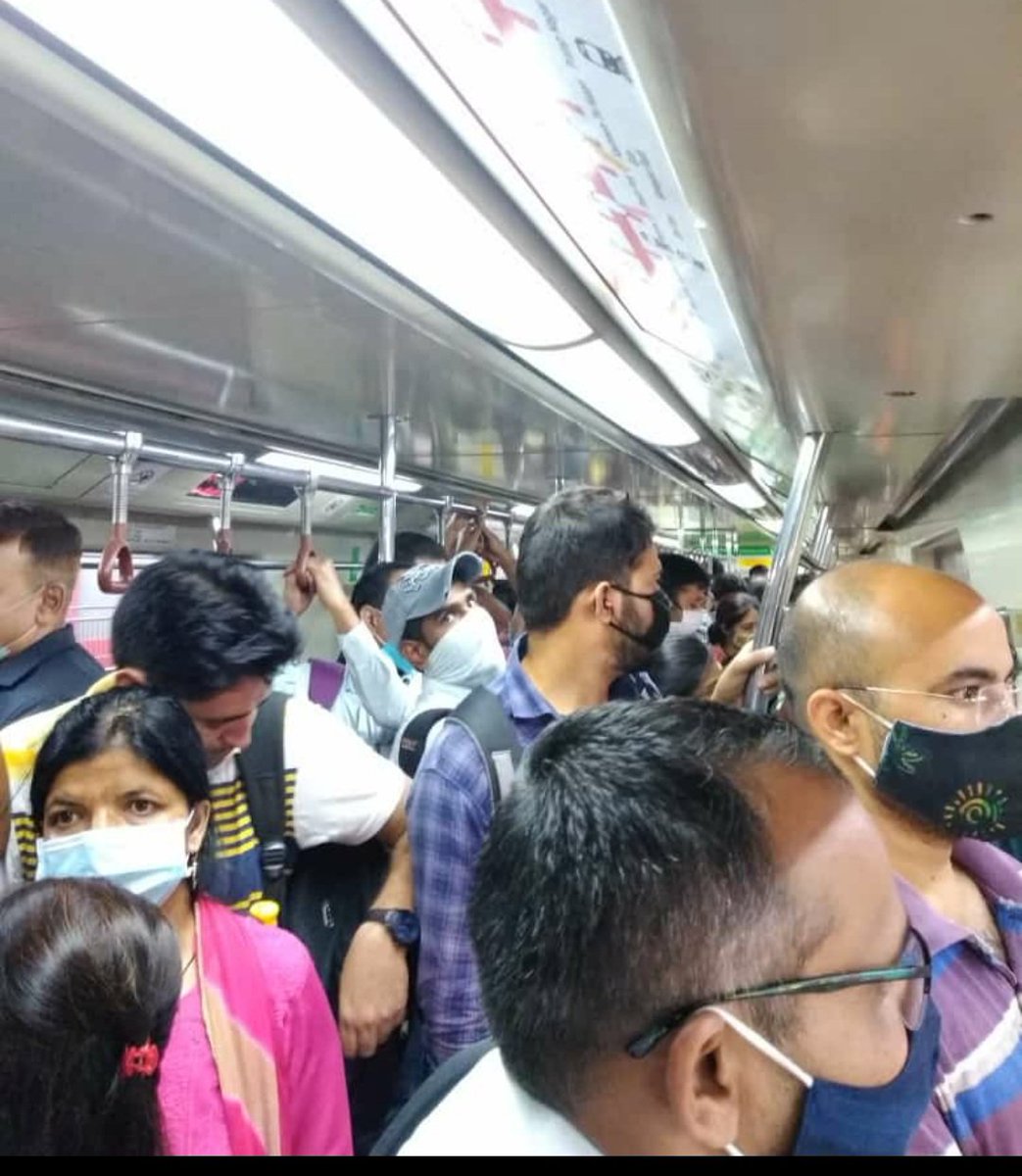 madhur_rathaur's tweet photo. This pic is clicked by my friend hardly 15 minutes ago 
and in this situation IPU is talking about conducting offline exams from 27th of October 
#Ipuagainststudents #ipudoesntcareforyou 
#Delhi #COVID19 @ArvindKejriwal https://t.co/AmGBN8Kscr