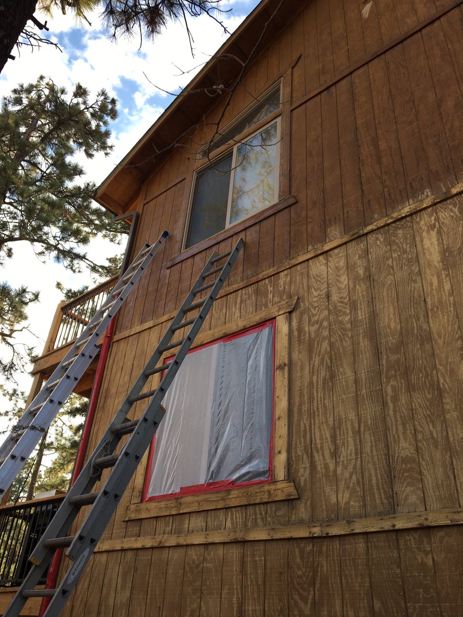 concreteblast's tweet photo. #sandblasting this #wood cabin so it can be stained and sealed with new color #sandblastedwood #mobilesandblasting #alliedsandblasting #sandblast #bigbearcity #California #sundayvibes https://t.co/WUVouLwGXl