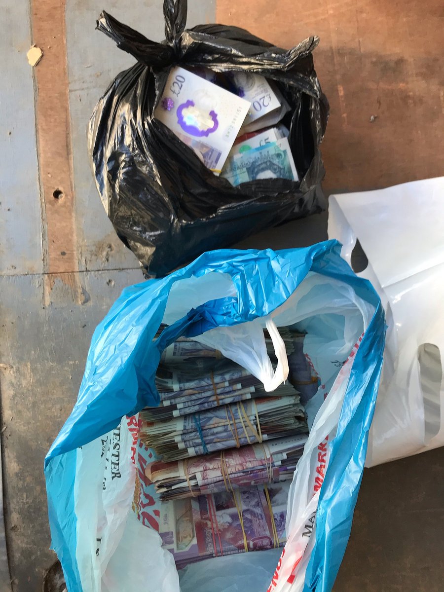 NWmwaypolice's tweet photo. Great stop by  @CheshireRCU Denying criminals the use of your roads.

Vehicle Sighted and intercepted on the M6 Southbound
£51,000 worth of cash seized - Money Laundering. 

#MS14 #MX11 #HS13  #TopJob #TeamWork https://t.co/CNjYbmNc1g