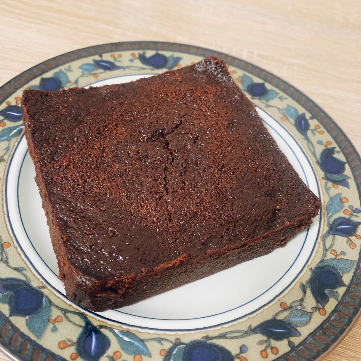 「幸せ」が爆誕した。材料混ぜて600wで4分半チンするだけで、もう生ガトーショコラを必死になって買わなくていい。