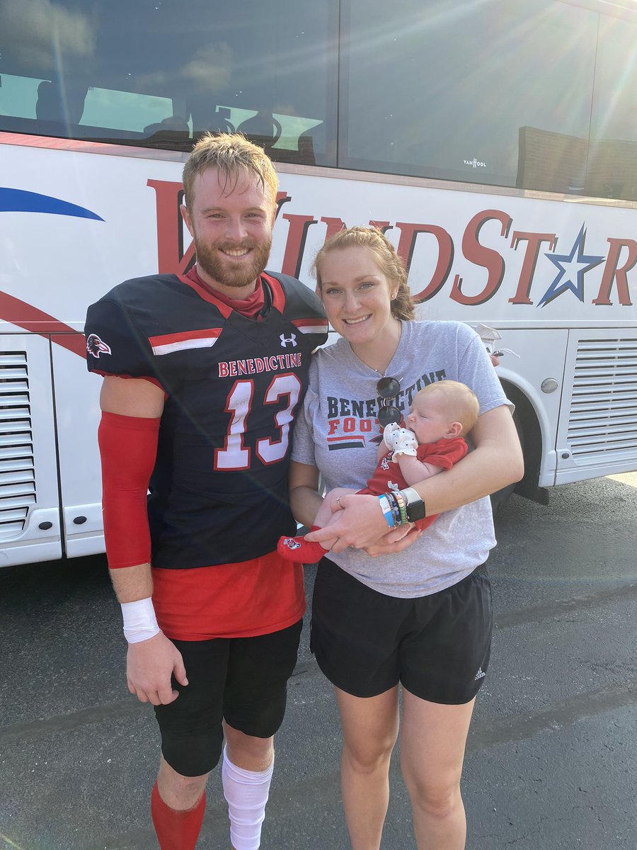 beechmcebzg's tweet photo. Sweet Sophie was daddy’s good luck charm, or it could’ve been his beautiful wife😁, E had two TD catches in the Ravens win yesterday!! https://t.co/CwDmInuYqF