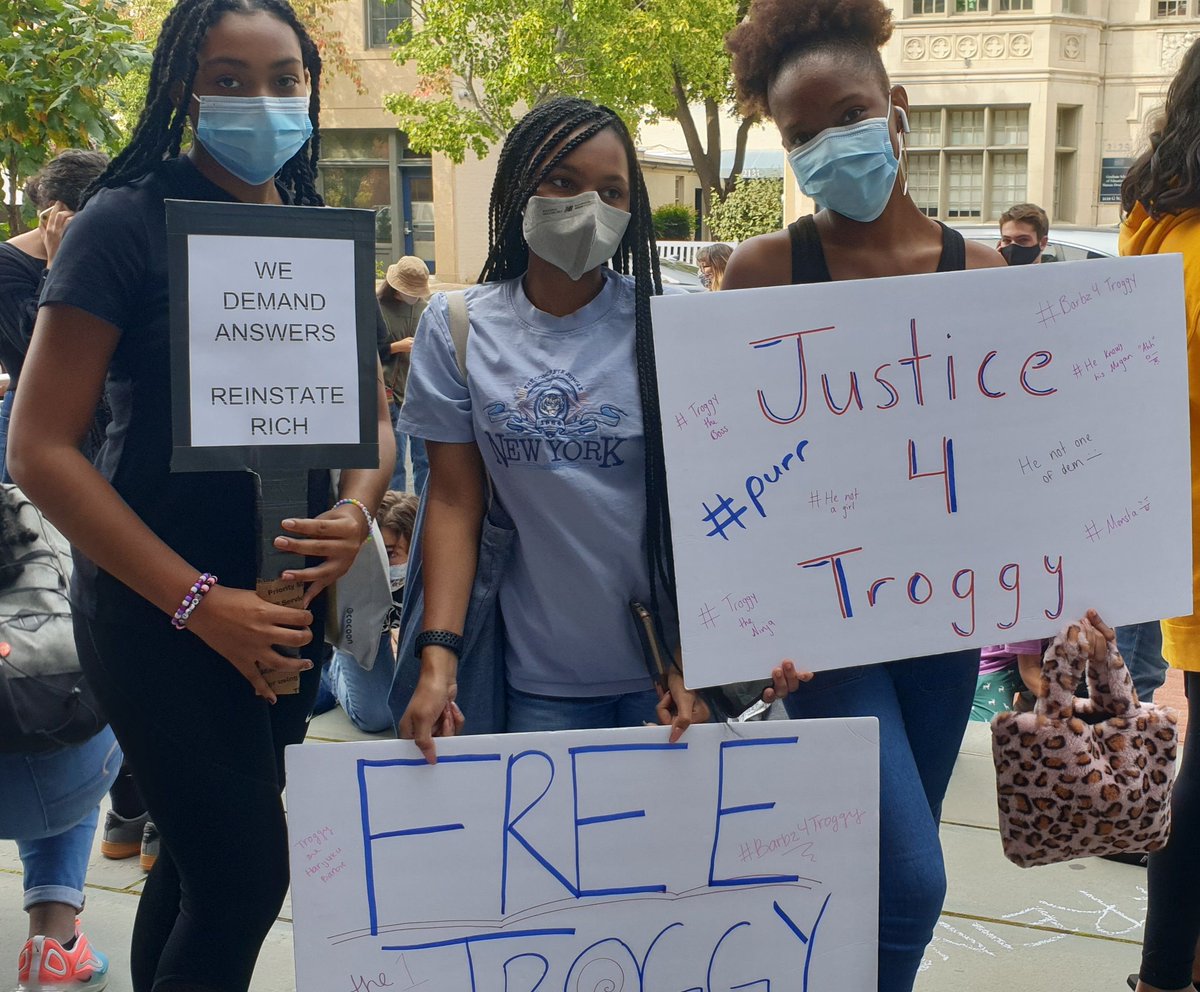 RandyShowstack's tweet photo. Scenes from Friday, Oct. 9 protest against @dcpublicschools dismissal of @SWWHSA Principal Rich Trogisch. @CMBrookePinto @MarkusforDC @WTUTeacher @sandramoscoso @PerryStein @debbietruong @deliangoncalves @AnnaLysaGayle @fox5melanie 
@ABC7Horace @DCist https://t.co/lPd4OrRRZZ