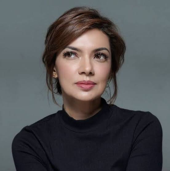 jokoanwar's tweet photo. It's hard when a lot of people counting on you to be their voice. To ask questions, to articulate what we have in mind. 

Thank you, Najwa. You are my hero. https://t.co/525nOeNu5C
