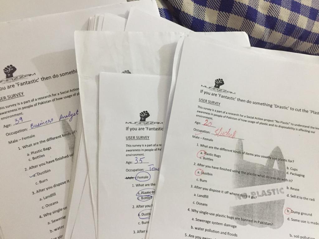 aibuzzguy's tweet image. "Whoever wants to reach a distant goal must take small steps"
Me and Zahida Bugtii of tribe Munazzam trying to create an impact on our environment by distributing Cloth bags and doing surveys in different areas of Lahore. #noplastic #ShadiKrwao #Markhor20 #hamidmir #saytoplastic