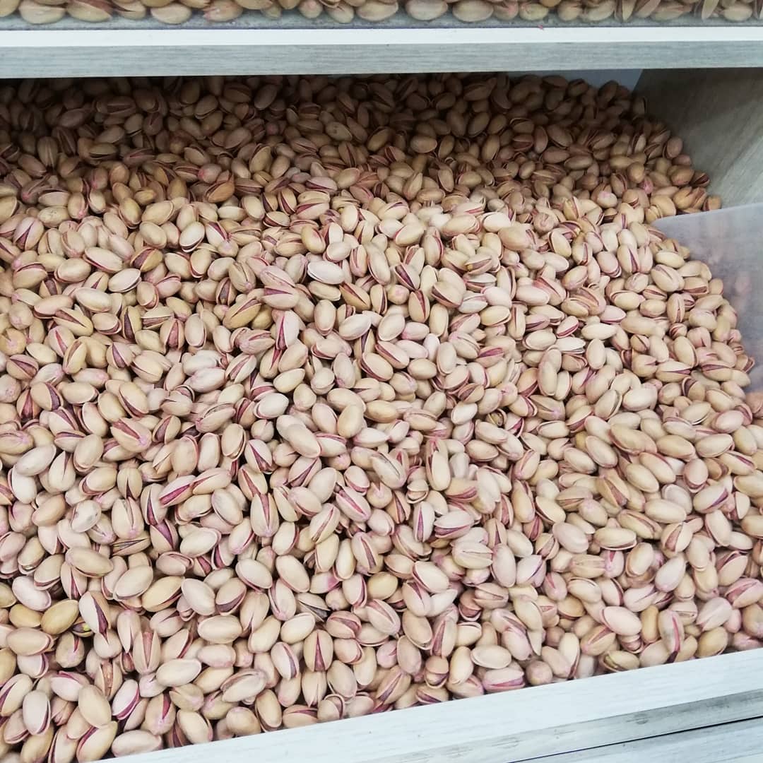 YENİ Mahsül çifte kavrulmuş 100 de yüz Ana çatlak Siirt Fıstıgı Türkiyenin Her yerine Gönderiyoruz Emin Olun Yüzdeyüz Dogal Fiyat 70 TL Memnun Kalmasanız paranız iade edilir