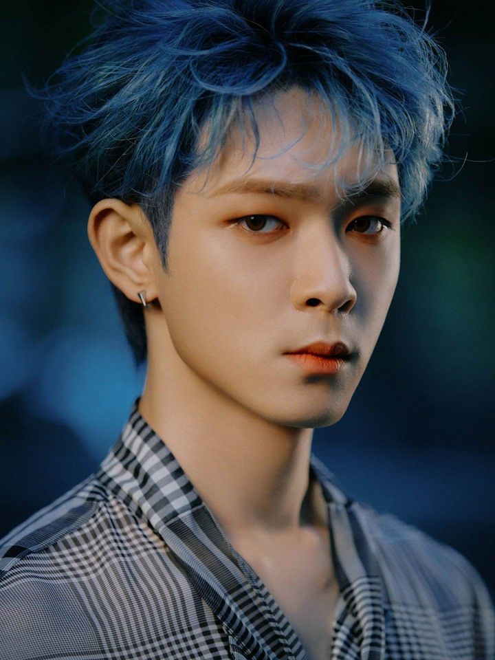 Jinya961's tweet photo. Stage Name: Nason (네이슨)
Birth Name: Kim Du Yeop (김두엽)
Position: Vocalist, Lead Dancer
Birthday: June 12, 1995
#CHECKMATE #checkmate_debut #Sieun #Suri #nason #yongseok #noah #Drum #checkmate_drum https://t.co/pCh2PDfKOo