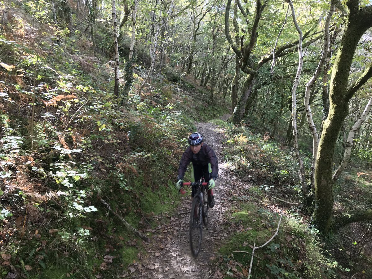 Accompanied one of the riders I performance coach on a CX ride on Gower this morning, <a href="/KieronH10/">Kieron H</a> is making great progress following a structured train program, great weather and finished off with the Clyne MTB trails - more interesting on a CX bike <a href="/GowerRiders/">Gower Riders CC</a>  <a href="/OffRoadWales/">Welsh Cycling🚵🏽‍♀️</a>