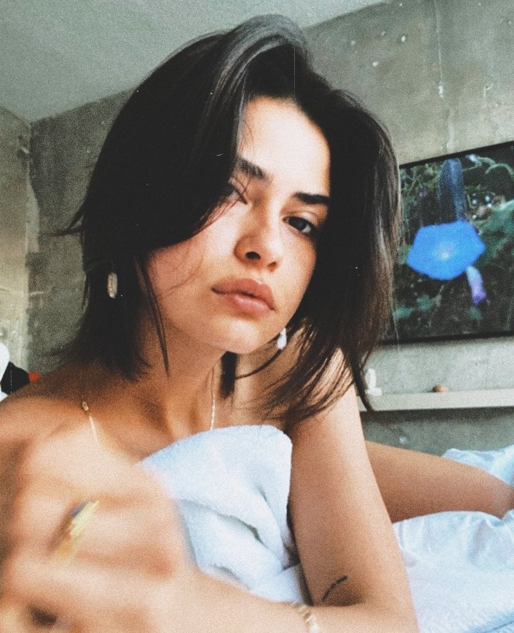 𝗠𝗲𝗹𝗮𝗻𝗶𝗲. tweet media