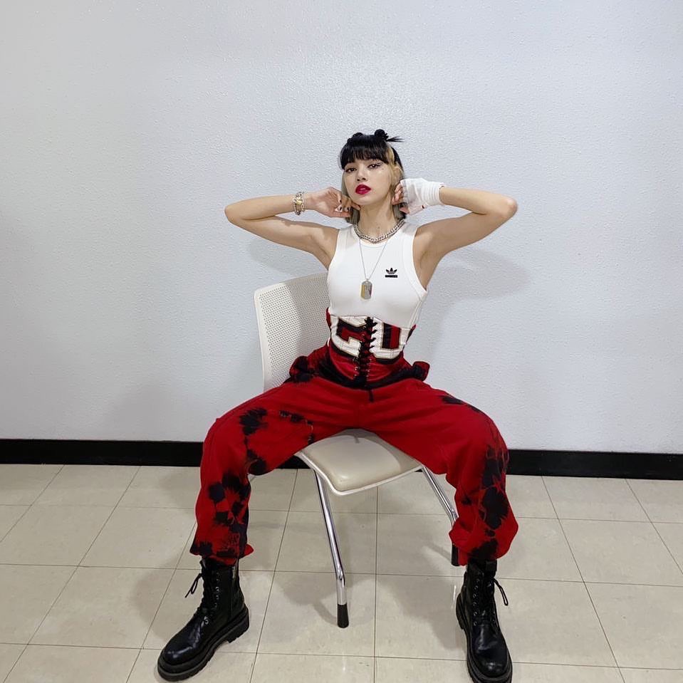 lipfeatjen's tweet photo. THE BADDEST BITCHES https://t.co/Ylg5T6obfp